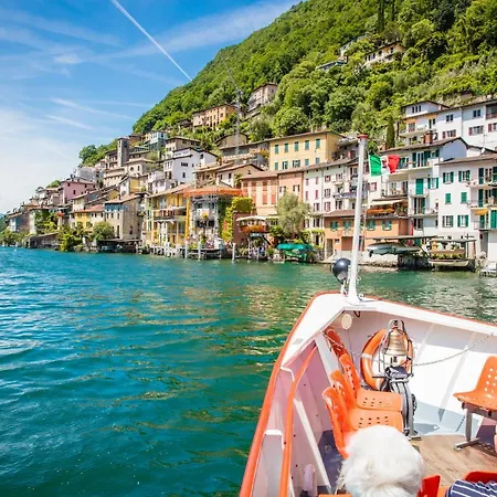 Lake View Apartment Lugano